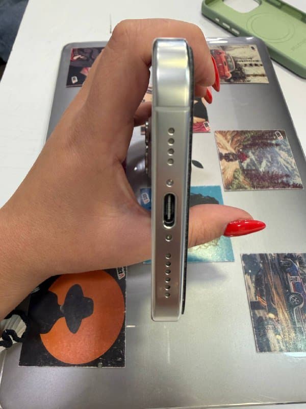 iPhone 16 Pro Max 256GB Silver 3