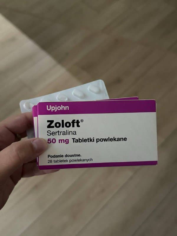 Zoloft сертралин таблетки 50 мг, 2 пачки и блистер