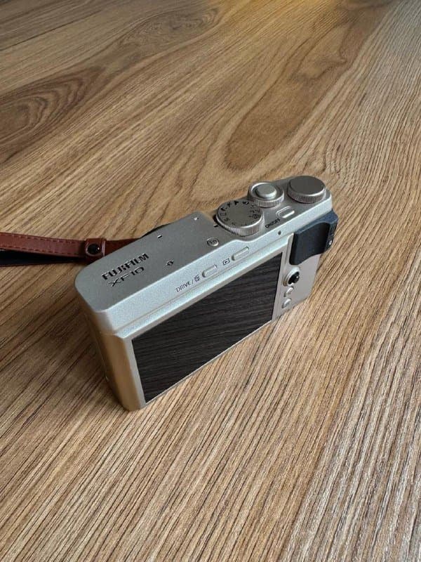 Fujifilm XF10 компактная цифровая камера 3