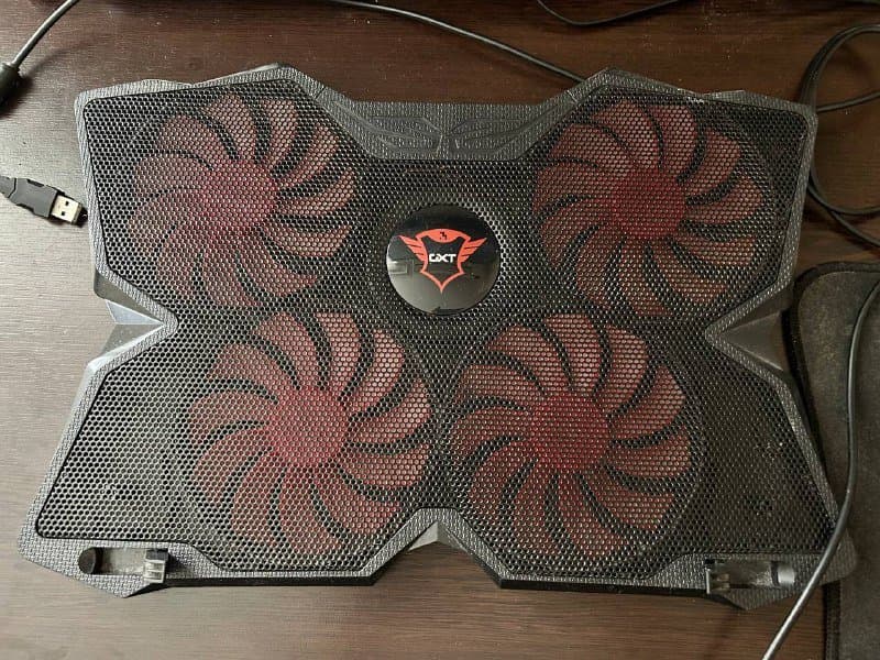 Игровой ноутбук MSI, клавиатура, мышь, охлаждающая подставка 6