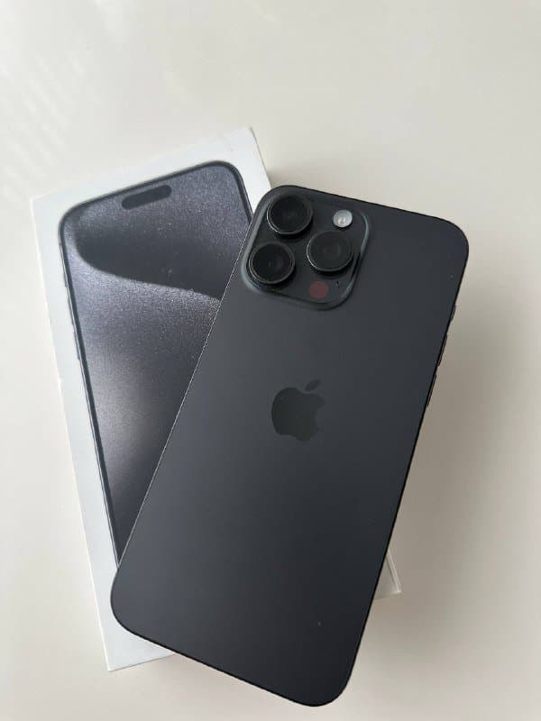 iPhone 15 Pro Max 256GB 4