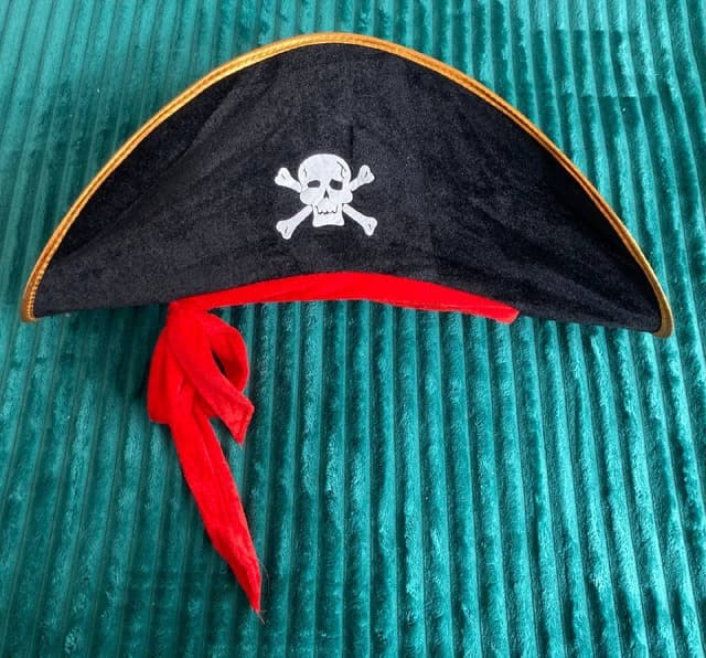 Шляпа пирата