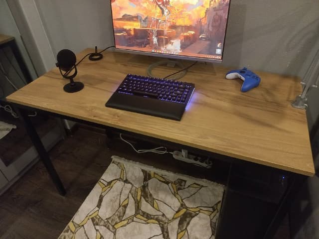 Два рабочих стола 120x60 см