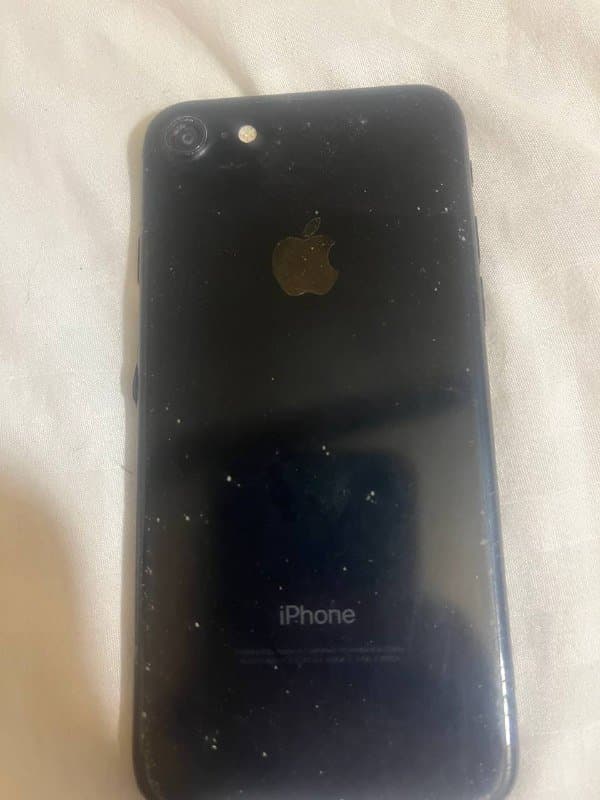 Айфон 7 32ГБ 2