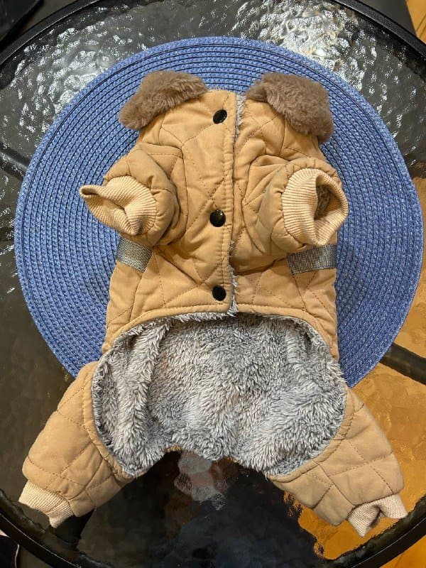 Куртки и рубашка для собак 3