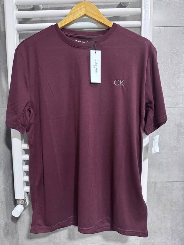 Футболка Calvin Klein L унисекс новая