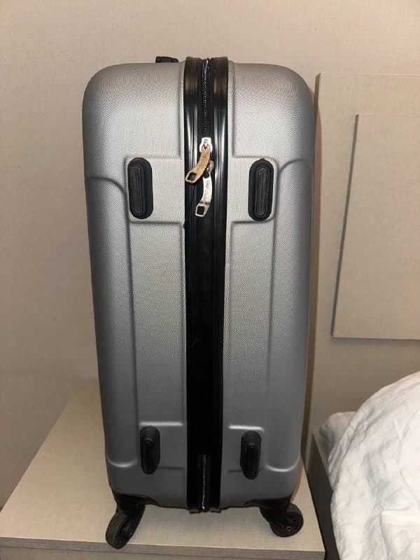 Чемоданы размер S и M, три штуки 2