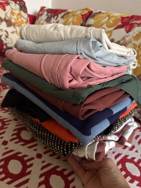 Мужские брюки и свитера размер M бесплатно