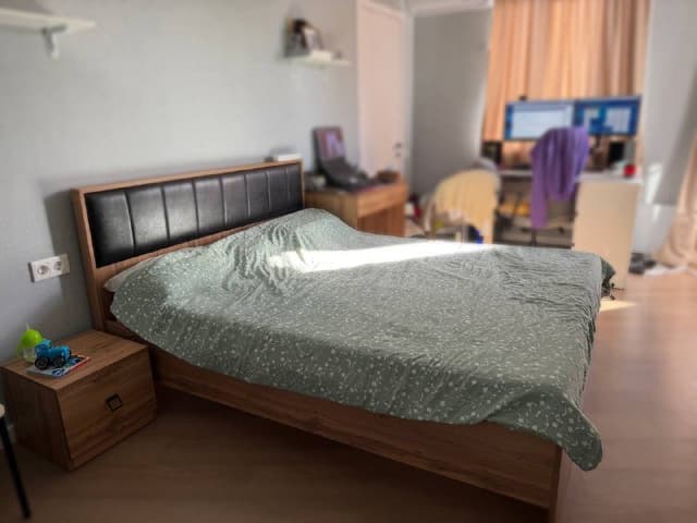 Двуспальная кровать 160x200