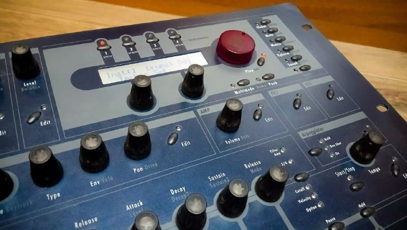 Синтезатор Waldorf Q Rack 3