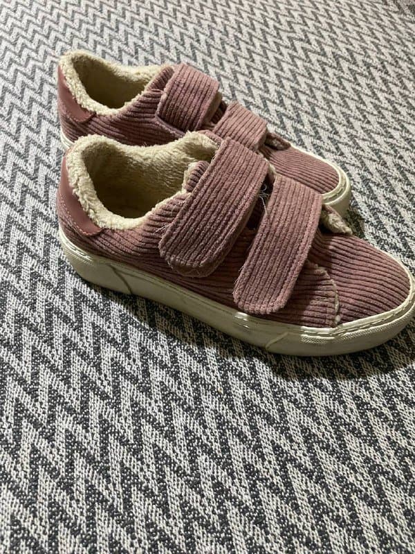 Детские ботинки размер 37