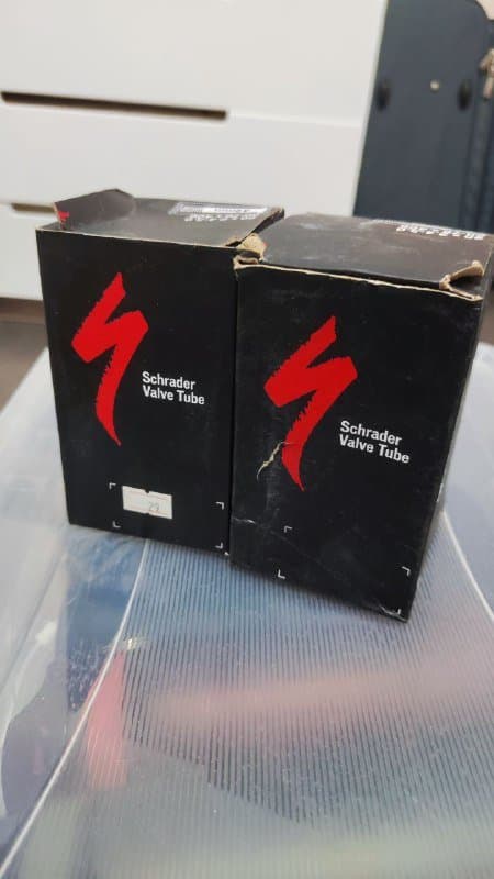 Велосипедные камеры Specialized 20*2.4-3.0, 26*1.75-2.4