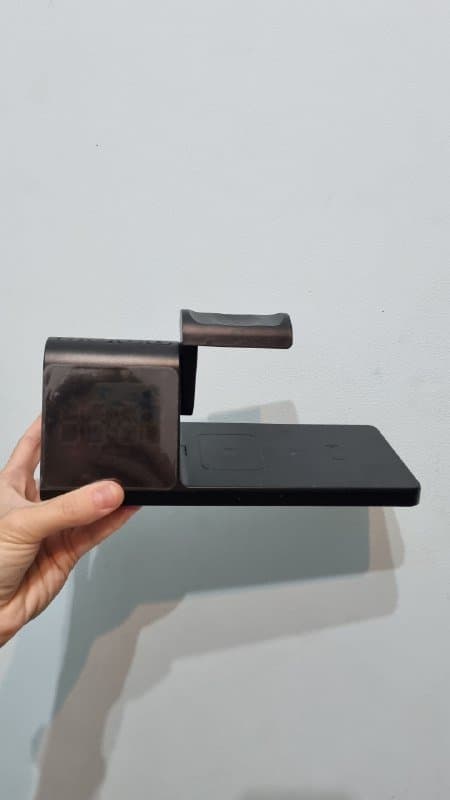 Зарядная станция для телефона, наушников и часов