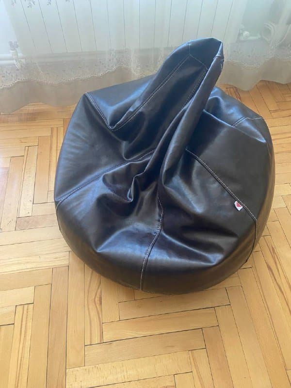 Пуф черный кожаный