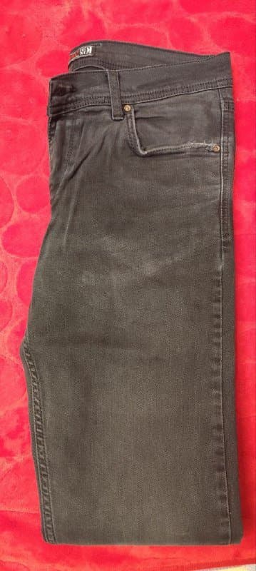 Мужская одежда: 2 рубашки, 4 пары джинс 2