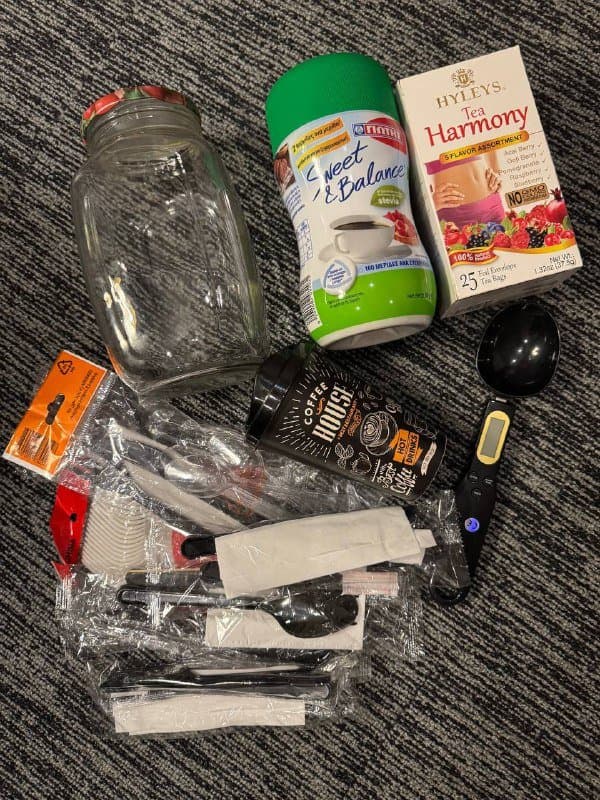 банка, пластиковая посуда, чай, многоразовый стаканчик, сахзам, ложка-весы