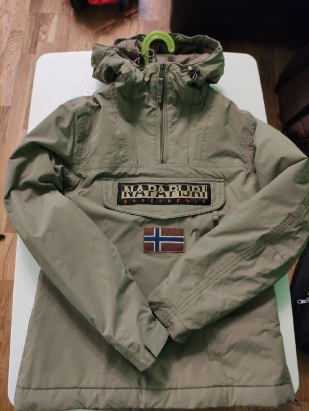 Женская демисезонная куртка Napapijri S