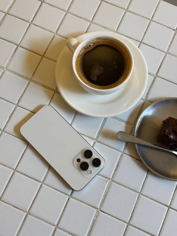 IPhone 15 Pro 256 белый 1