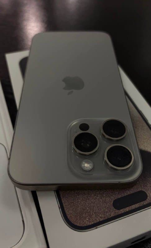 iPhone 15 Pro Max 256 Gb 4